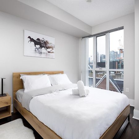Dwtn Condo Near Cn Tower! W/ Free Parking Toronto Exterior photo